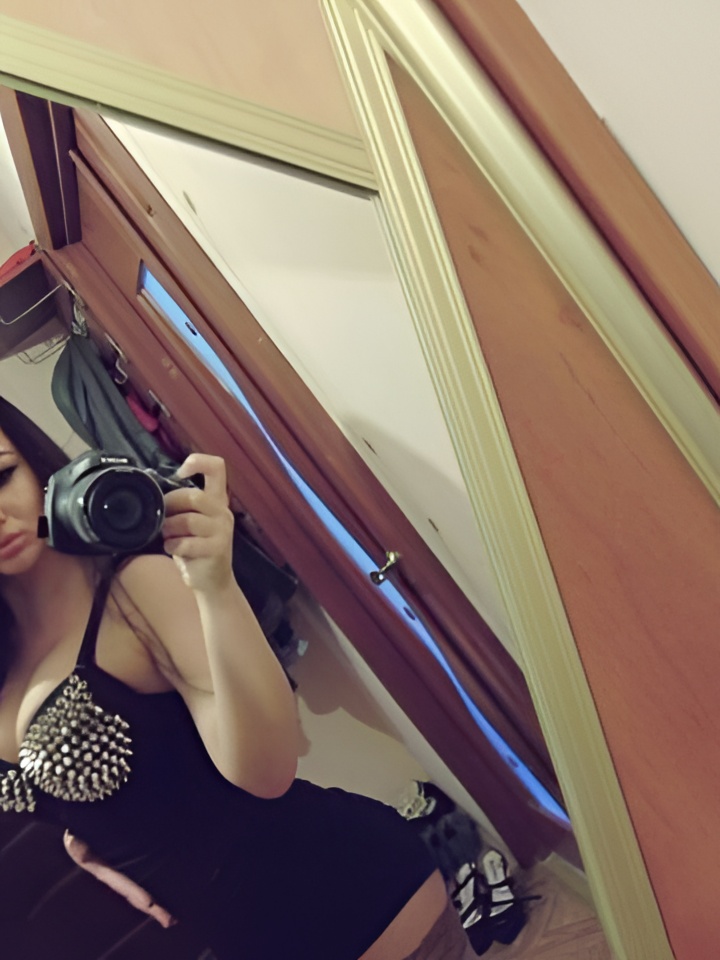 Дарина привлекальеная девушка из Комсомольска-на-амуре цена от 4000 руб