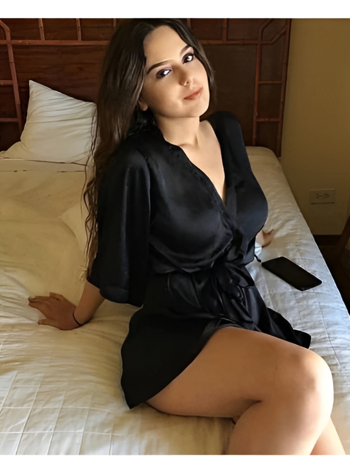 Тая привлекальеная девушка из Комсомольска-на-амуре цена от 10000 руб