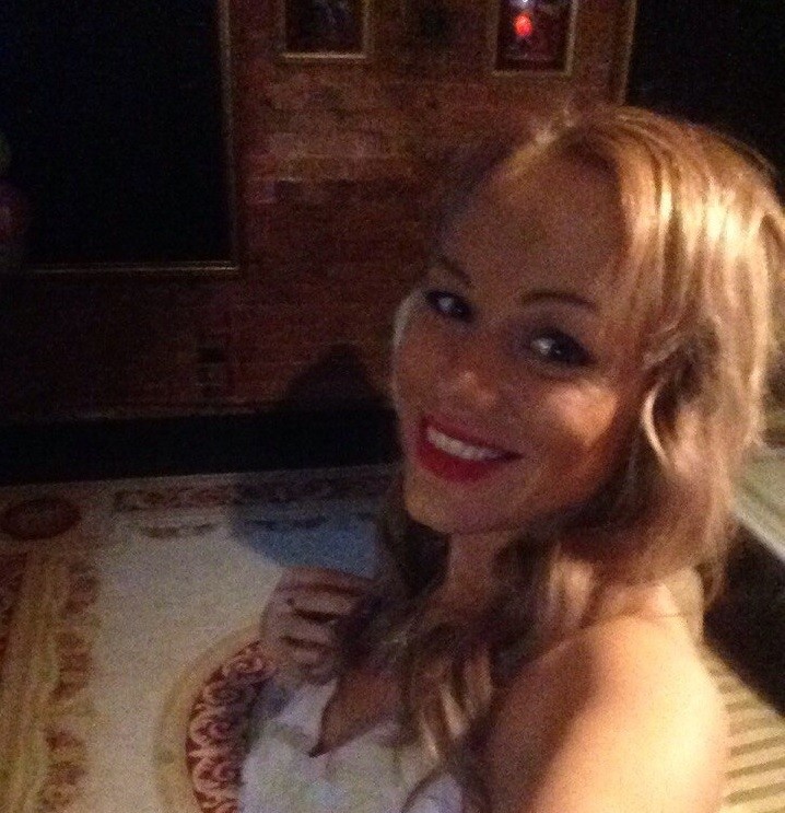 Дана привлекальеная девушка из Комсомольска-на-амуре цена от 3500 руб