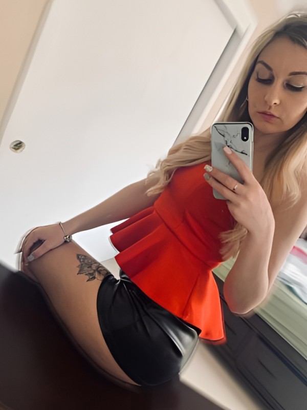 Дарья привлекательная девушка из Комсомольска-на-амуре цена от 10000 руб