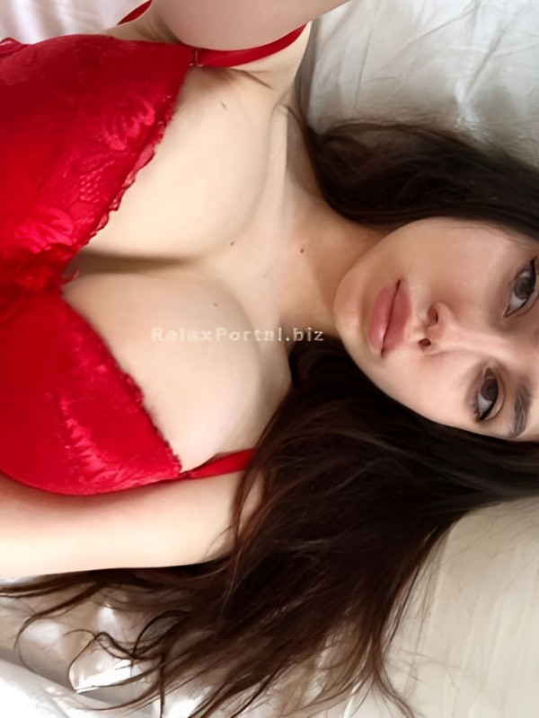 Эвелина привлекательная девушка из Комсомольска-на-амуре цена от 5000 руб