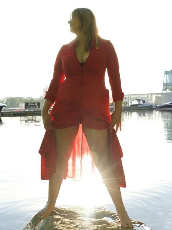 Летиция привлекательная девушка из Комсомольска-на-амуре цена от 2500 руб