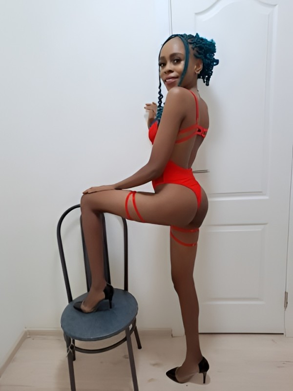 Роза привлекательная девушка из Комсомольска-на-амуре цена от 4000 руб