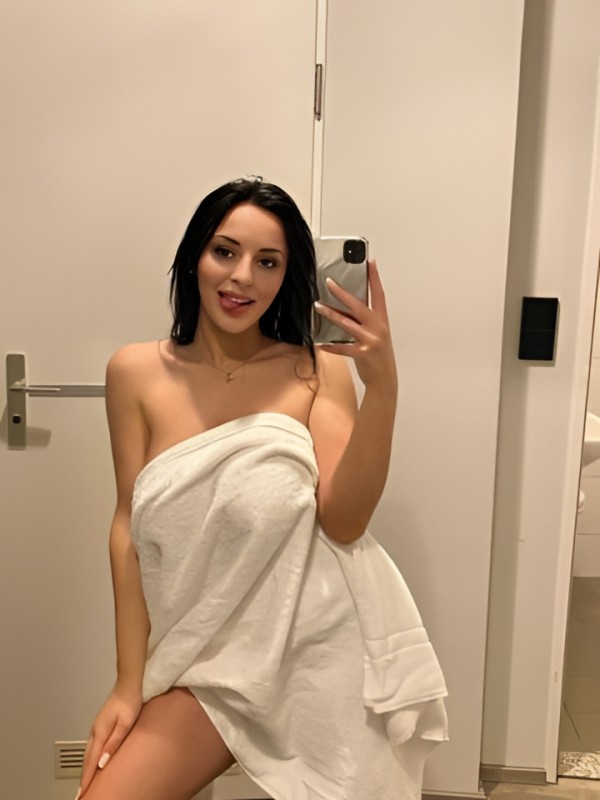 Вероника привлекательная девушка из Комсомольска-на-амуре цена от 4000 руб