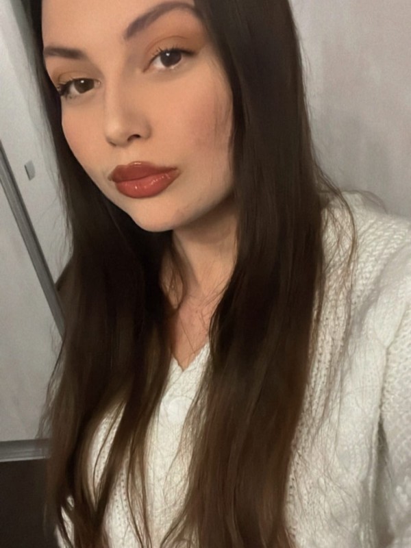 Аленочка привлекательная девушка из Комсомольска-на-амуре цена от 3000 руб